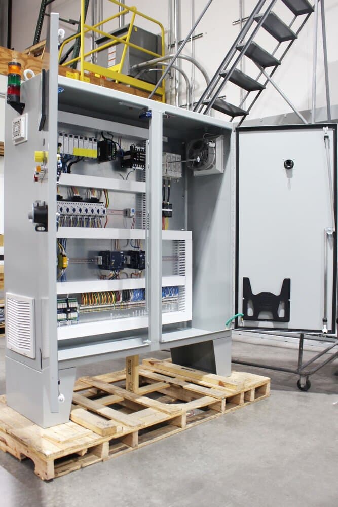 Conveying system with automated control and monitoring